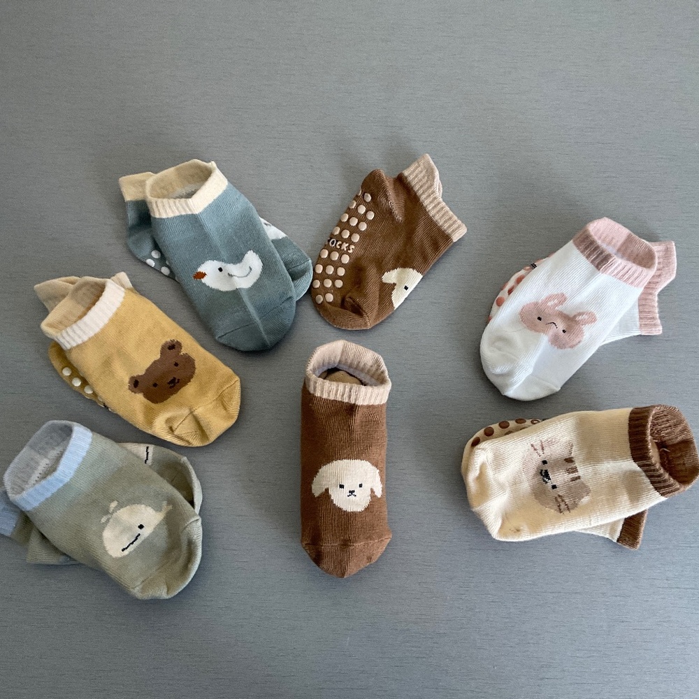 Kids socks non-slip 6 pairs